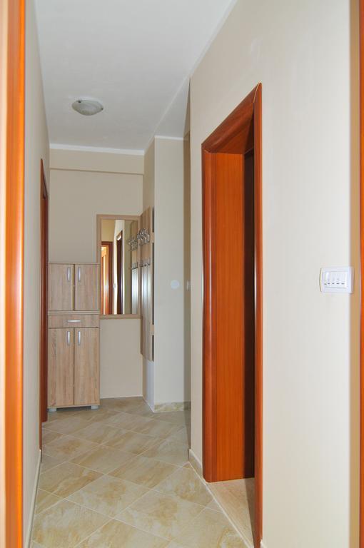 Apartments Mira Tivat Eksteriør billede