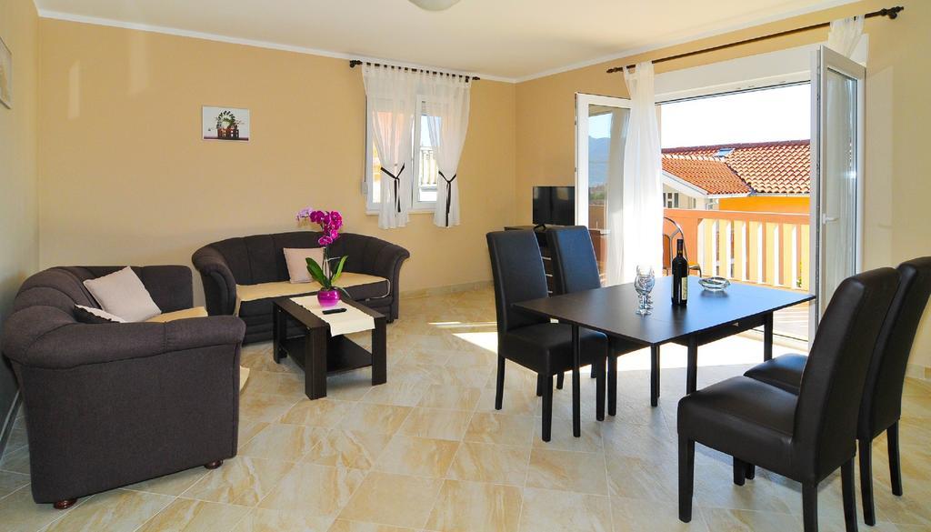 Apartments Mira Tivat Eksteriør billede