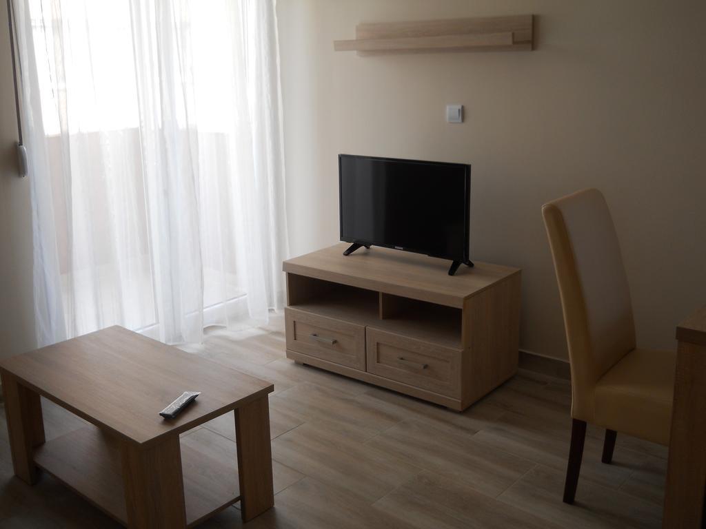 Apartments Mira Tivat Eksteriør billede