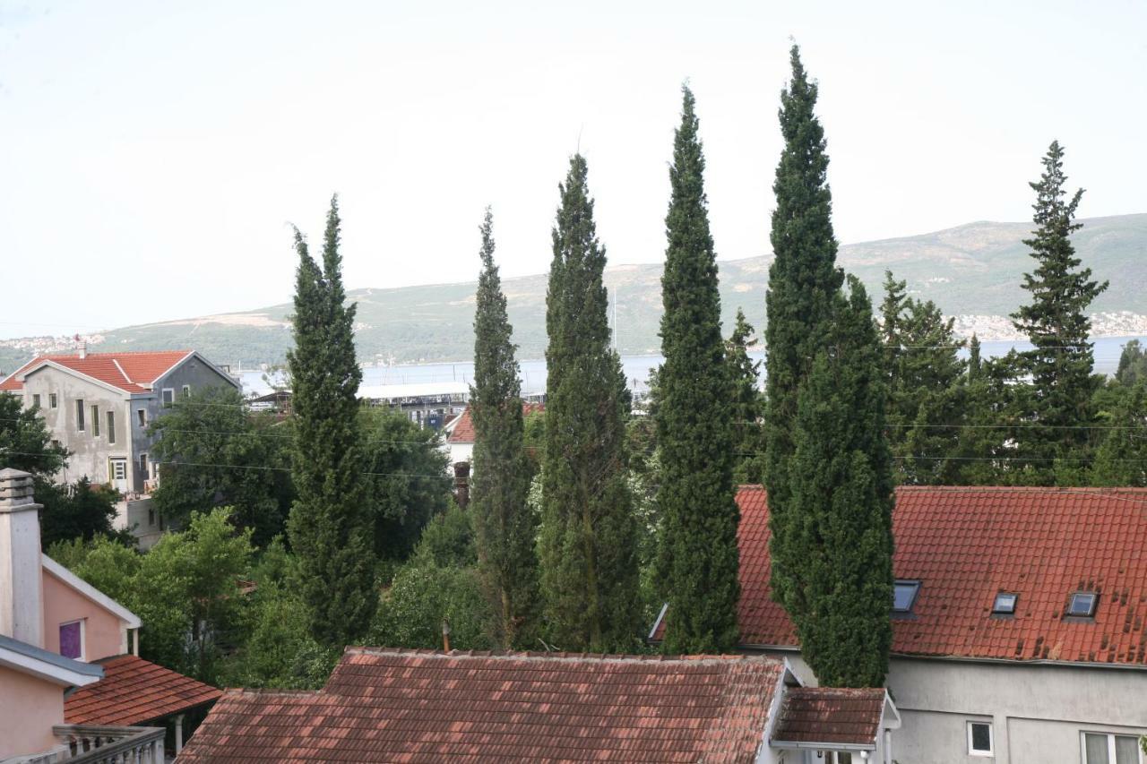 Apartments Mira Tivat Eksteriør billede
